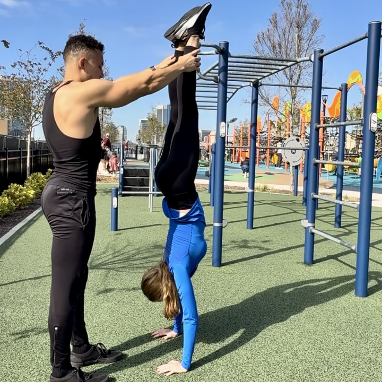 JaxBars coaching assistance during a movement progression